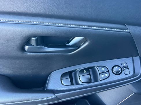 Used 2025 Nissan Sentra S FWD image 8