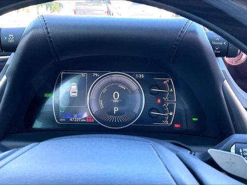 Used 2020 Lexus ES 300h w/ Accessory Package image 26