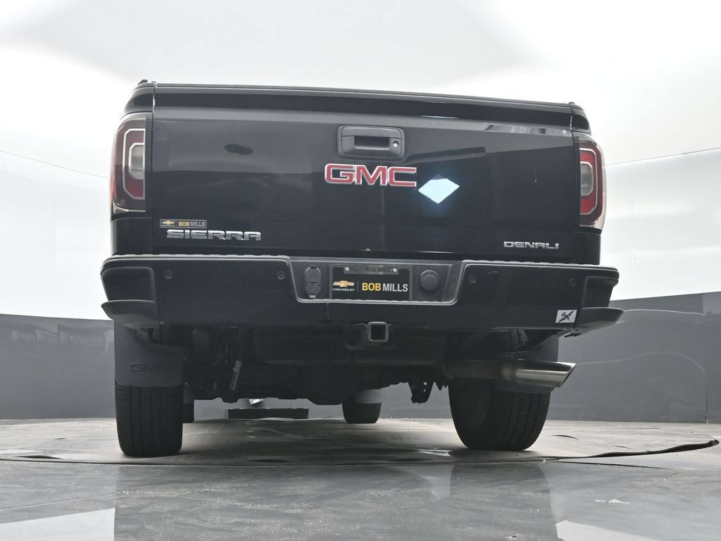 Used 2017 GMC Sierra 1500 Denali w/ Denali Ultimate Package AWD/4WD image 29