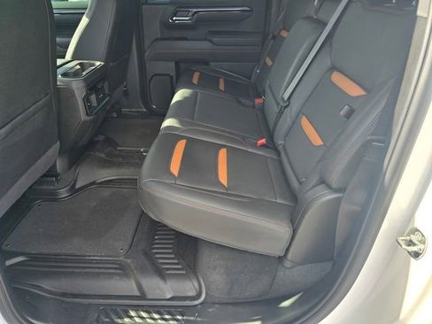 Used 2025 GMC Sierra 1500 AT4 w/ AT4 Premium Package image 11