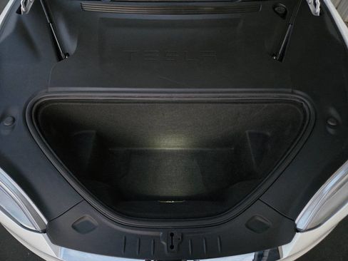 Used 2020 Tesla Model S Performance image 29