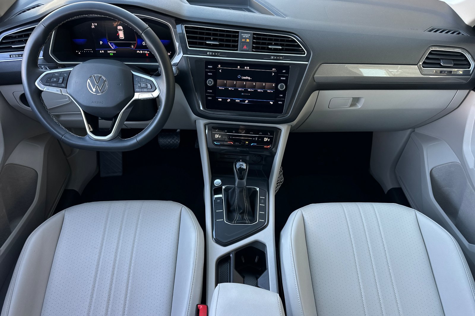 Used 2023 Volkswagen Tiguan SE FWD image 13