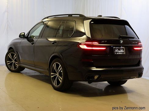 Used 2027 BMW X7 xDrive40i w/ M Sport Package AWD/4WD image 9
