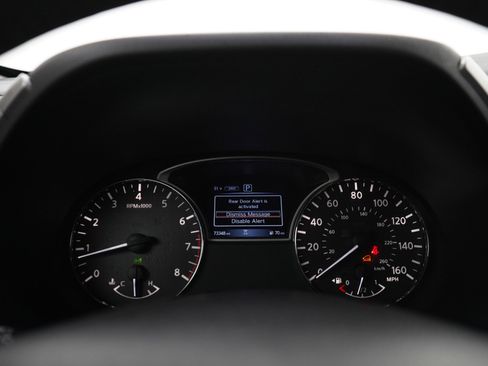 Used 2019 Nissan Pathfinder S AWD/4WD image 30