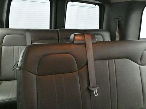 Used 2024 Chevrolet Express 3500 LS RWD image 13