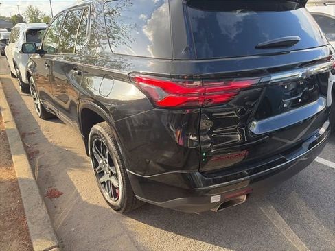Used 2023 Chevrolet Traverse Premier w/ Redline Edition image 5
