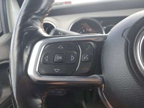 Used 2021 Jeep Wrangler Unlimited Sahara AWD/4WD image 19