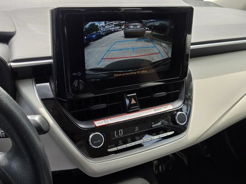 Used 2025 Toyota Corolla LE FWD image 23