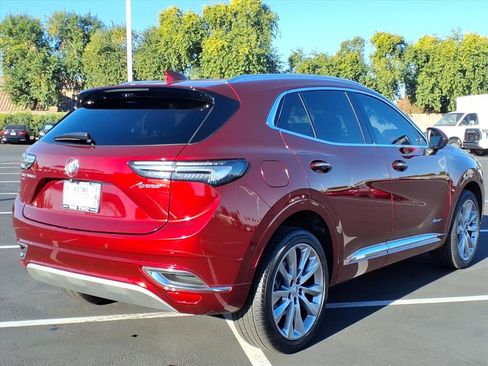 Used 2023 Buick Envision Avenir image 8