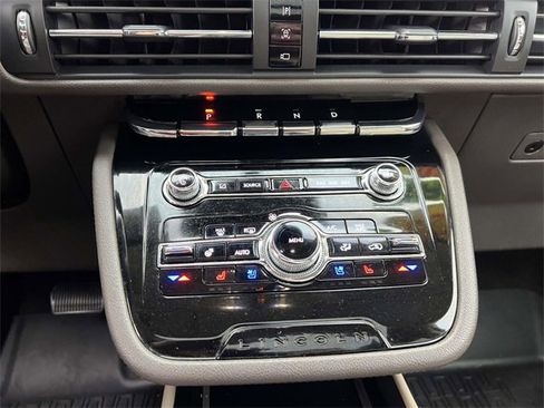 Certified 2022 Lincoln Corsair AWD w/ Premium Package image 20