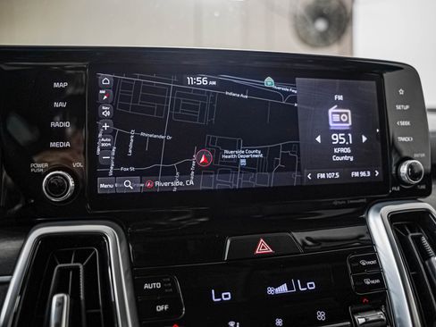 Used 2022 Kia Sorento SX FWD image 21
