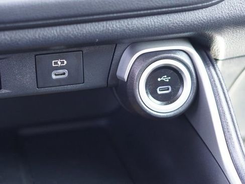 Used 2024 Toyota Grand Highlander XLE image 32