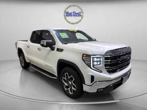 Used 2022 GMC Sierra 1500 SLT w/ SLT Convenience Package image 5