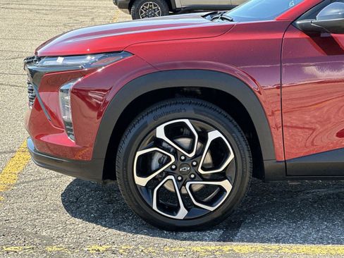 Used 2024 Chevrolet Trax RS w/ Driver Confidence Package image 33