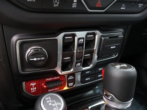 New 2026 Jeep Wrangler Unlimited Rubicon w/ Technology Group image 37