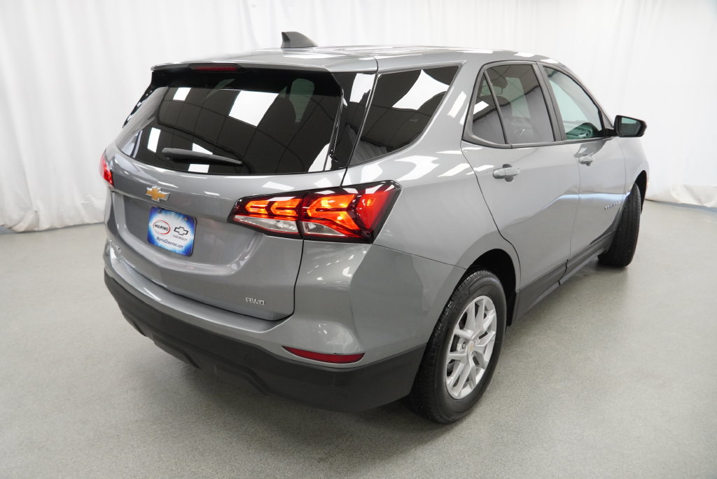 Certified 2024 Chevrolet Equinox LS w/ LS Convenience Package AWD/4WD image 13