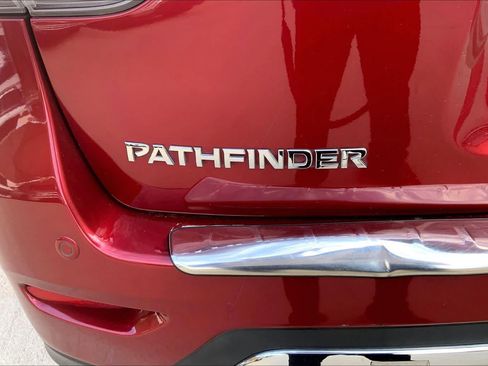 Used 2014 Nissan Pathfinder Platinum w/ Platinum Premium Package FWD image 32