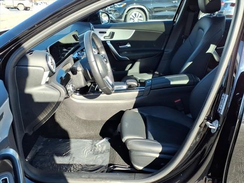 Used 2022 Mercedes-Benz A 220 4MATIC image 11