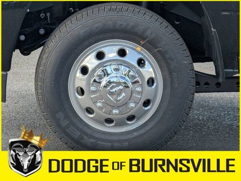 Used 2026 RAM 3500 Big Horn AWD/4WD image 4