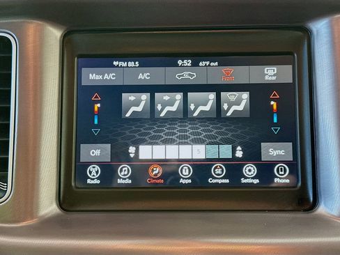 Used 2022 Dodge Charger SXT RWD image 18