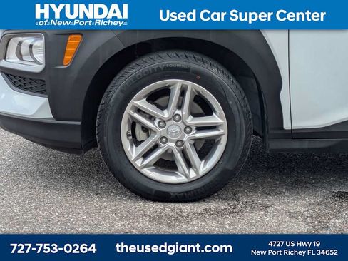 Certified 2021 Hyundai Kona SE FWD image 10