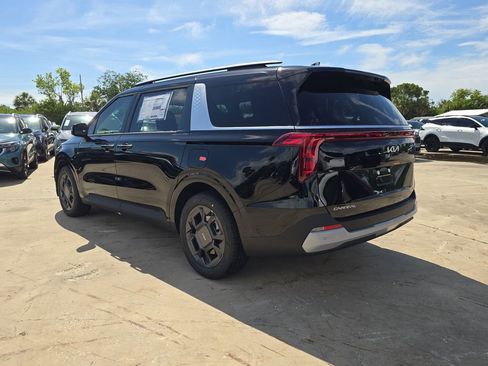 New 2026 Kia Carnival EX FWD image 6