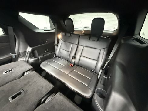 Used 2025 Ford Explorer ST image 32