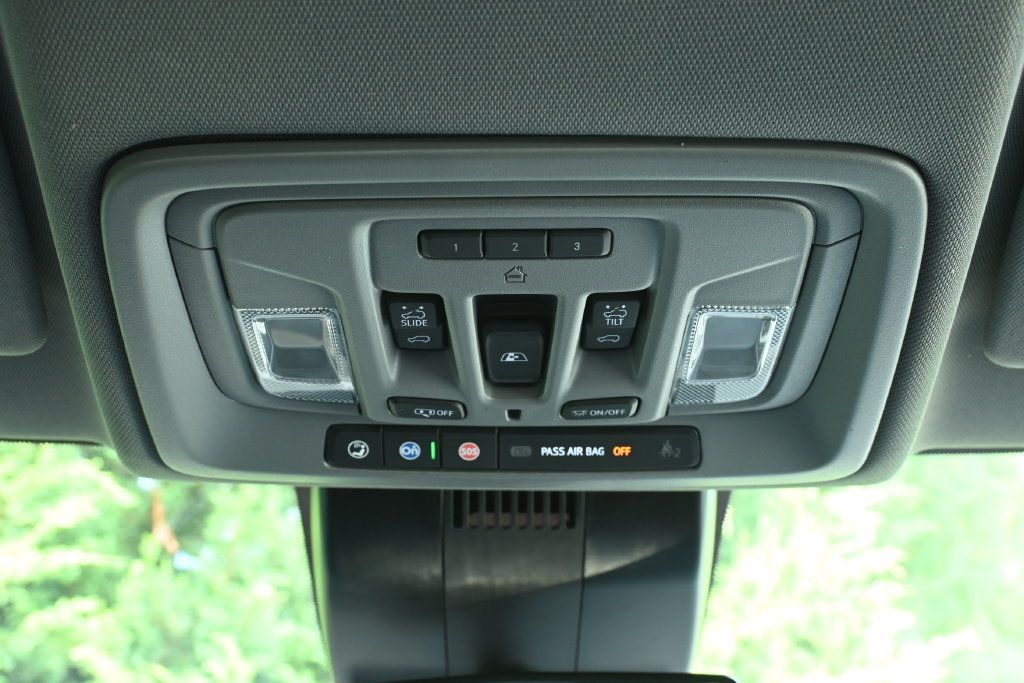 Used 2024 Chevrolet Silverado 1500 LT Trail Boss w/ LT Trail Boss Premium Package AWD/4WD image 19