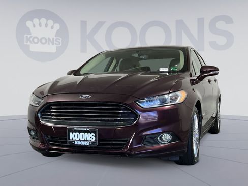 Used 2013 Ford Fusion SE image 1