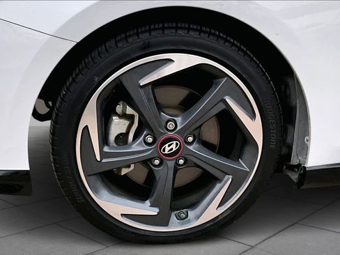 Used 2020 Hyundai Veloster Turbo Ultimate image 9