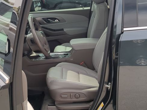 Used 2019 Chevrolet Traverse Premier w/ Driver Confidence II Package image 11