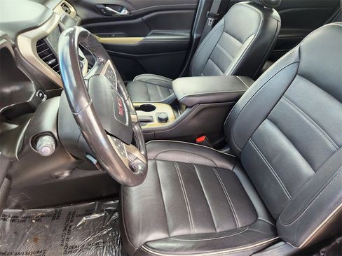 Used 2019 GMC Acadia Denali w/ Technology Package image 13