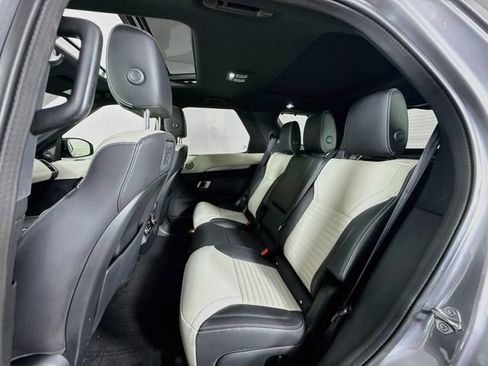 Used 2021 Land Rover Discovery S R-Dynamic AWD/4WD image 24