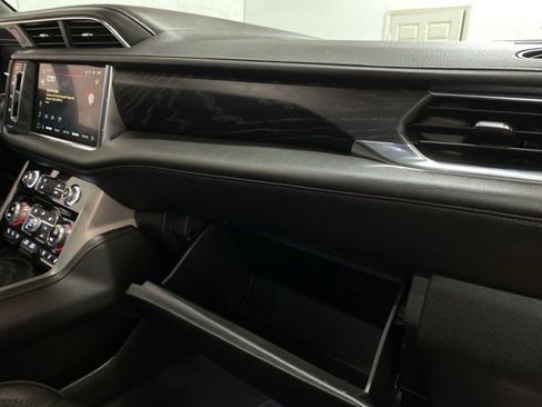 Used 2023 GMC Yukon XL Denali image 86