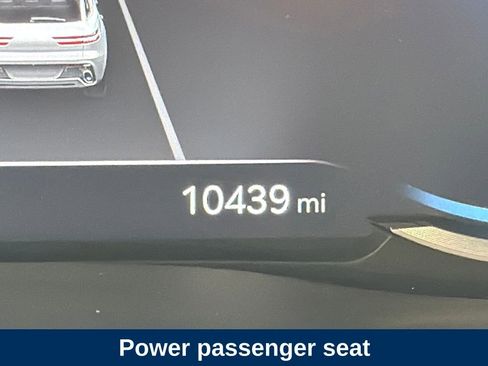 Used 2025 Genesis GV70 2.5T w/ Select Package image 20