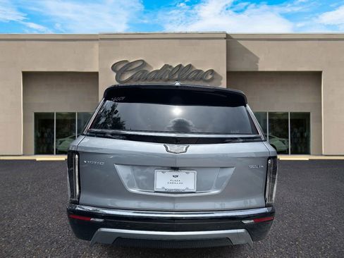 New 2026 Cadillac Vistiq Sport image 4