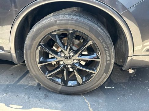 Used 2017 Dodge Durango GT w/ Nav & Power Liftgate Group RWD image 5
