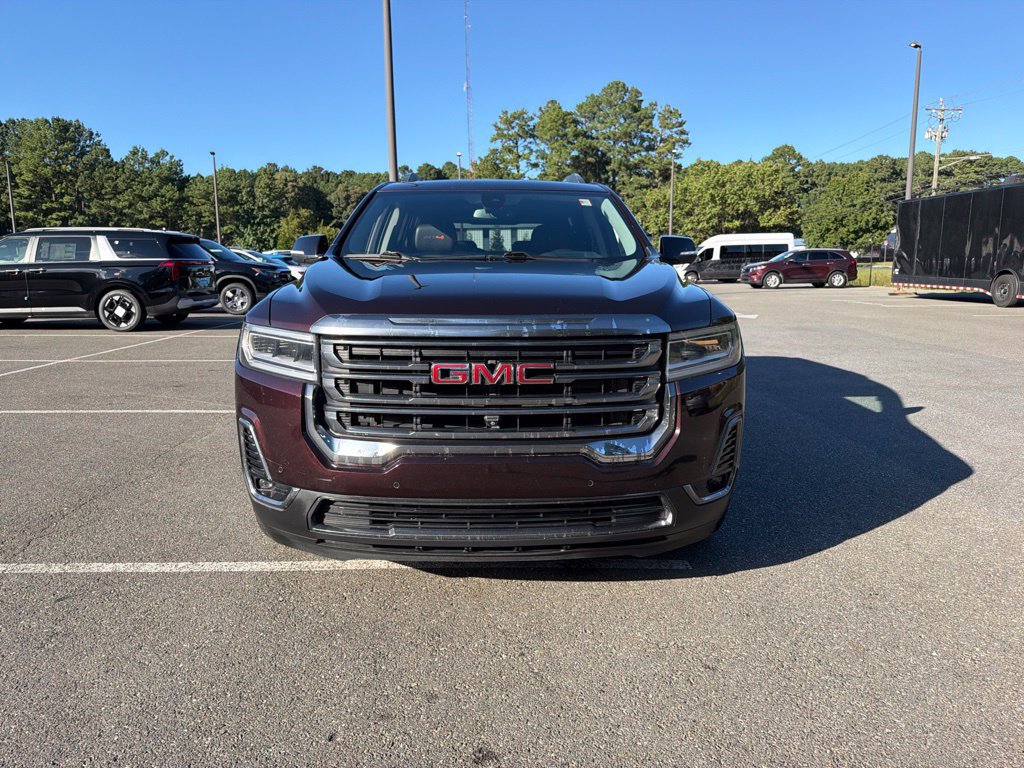 Used 2021 GMC Acadia AT4 w/ Technology Package AWD/4WD image 3
