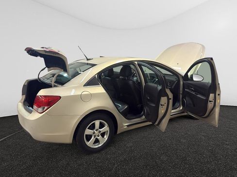 Used 2011 Chevrolet Cruze LT image 12
