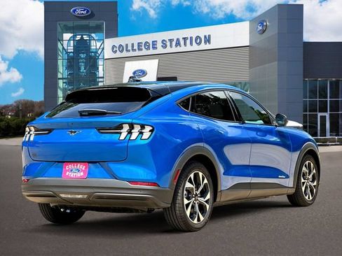 Used 2025 Ford Mustang Mach-E Select w/ Comfort Package Lite RWD image 5