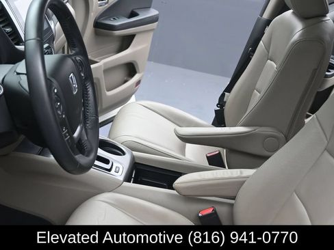 Used 2017 Honda Pilot EX-L image 17