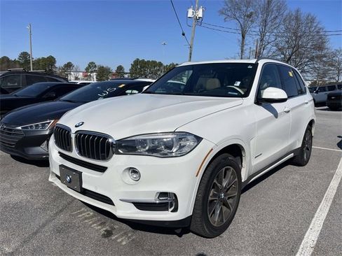 Used 2017 BMW X5 sDrive35i image 2