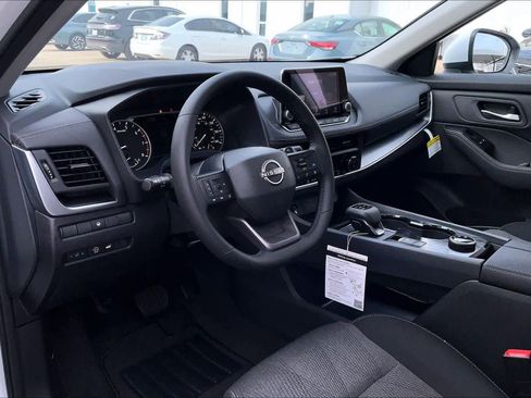 New 2026 Nissan Rogue SV image 8