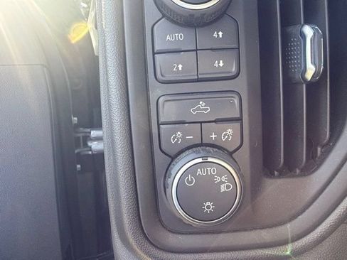Used 2024 Chevrolet Silverado 1500 Custom Trail Boss AWD/4WD image 27