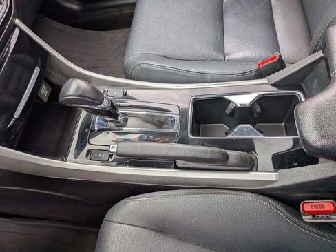 Used 2017 Honda Accord EX-L image 14