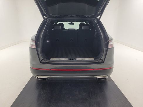 Used 2019 Lincoln Nautilus Select w/ Cargo Utility Package FWD image 29
