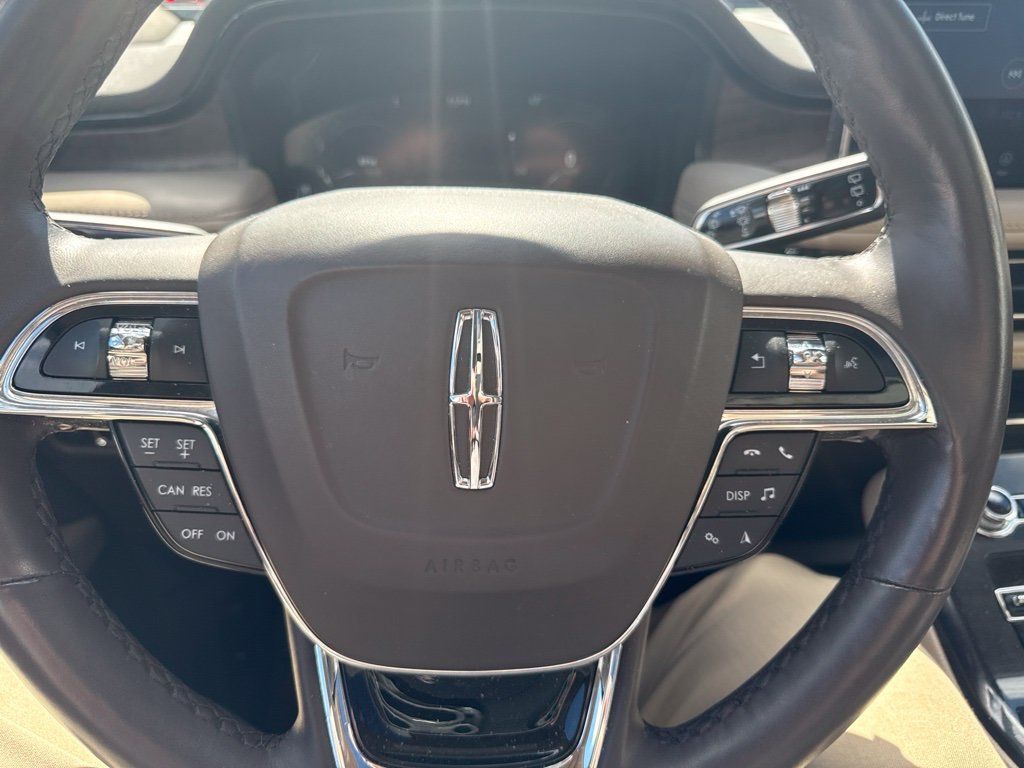 Used 2022 Lincoln Nautilus Reserve AWD/4WD image 10