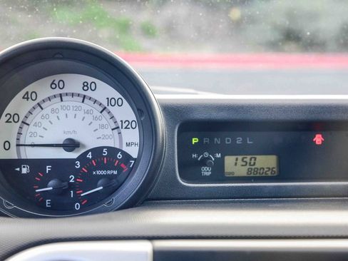 Used 2005 Scion xB image 28