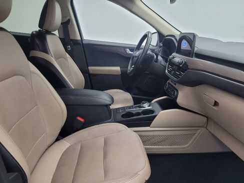 Used 2020 Ford Escape Titanium w/ Titanium Premium Package 2.0 AWD/4WD image 21