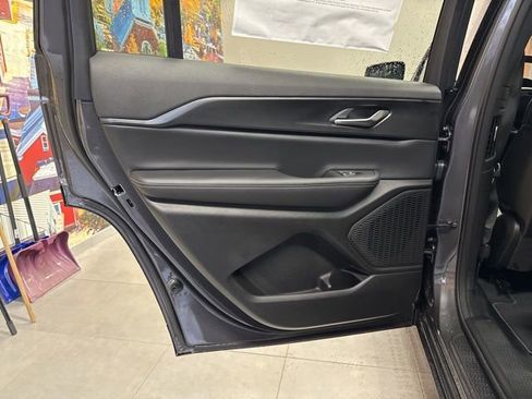 New 2025 Jeep Grand Cherokee L Altitude image 34